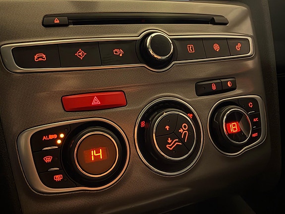 Citroen C4 16 of 28