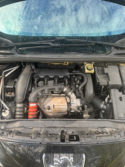 Peugeot 308 SW 5 of 9