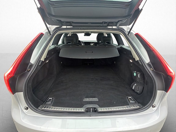 Volvo V90 28 of 30