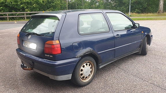 Volkswagen Golf III 4 of 15