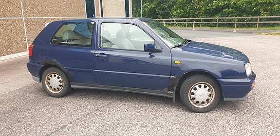 Volkswagen Golf III 3 of 15
