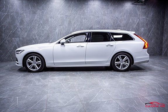 Volvo V90 4 of 5