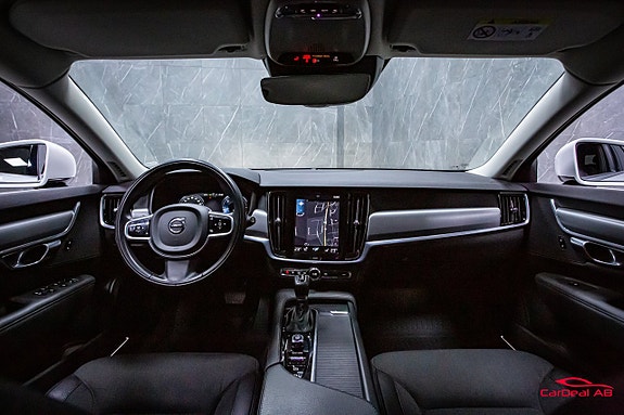 Volvo V90 12 of 29