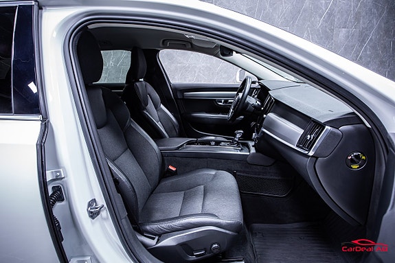 Volvo V90 16 of 29