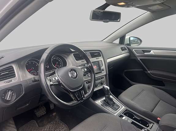 Volkswagen Golf VII 6 of 7