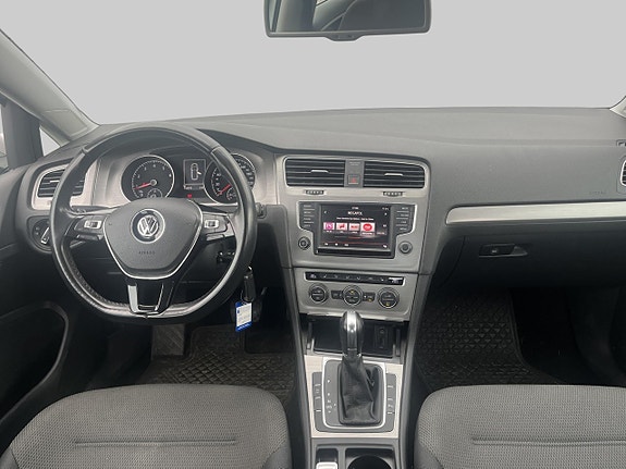 Volkswagen Golf VII 5 of 7
