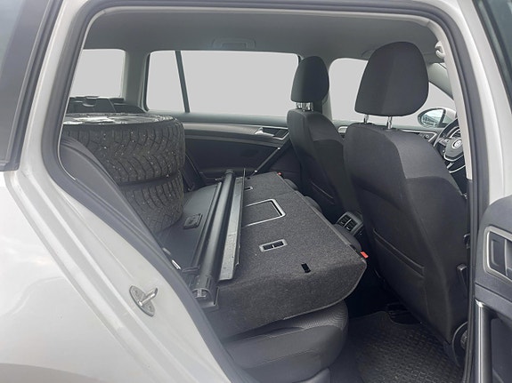 Volkswagen Golf VII 4 of 7
