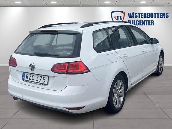 Volkswagen Golf VII 2 of 7
