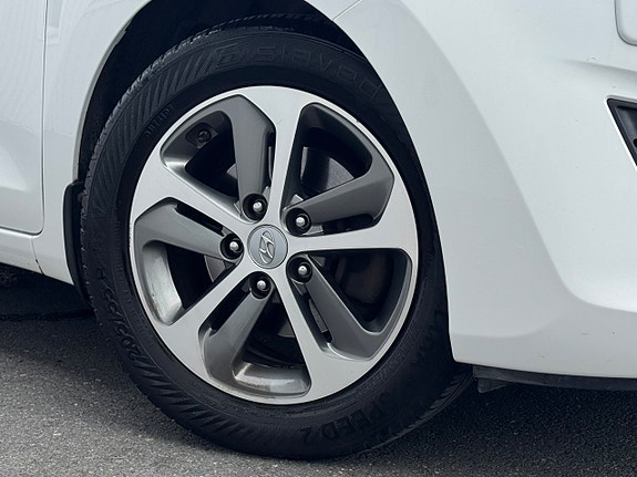 Hyundai i30 8 of 23