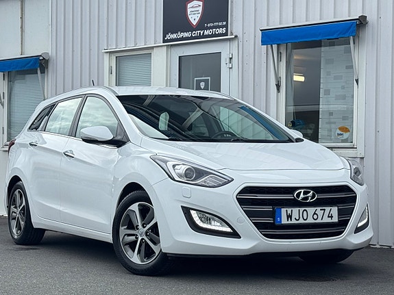 Hyundai i30 2 of 23