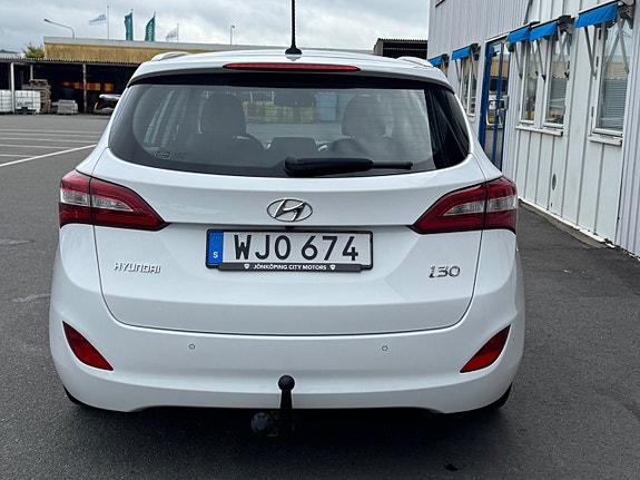 Hyundai i30 7 of 23