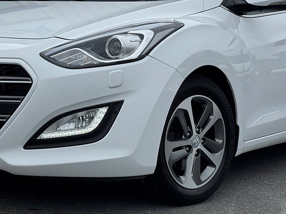 Hyundai i30 4 of 23