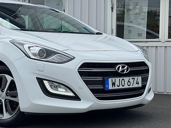 Hyundai i30 3 of 23