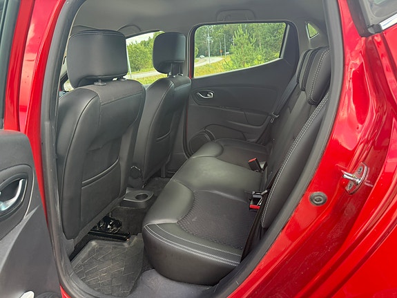 Renault Clio 9 of 9