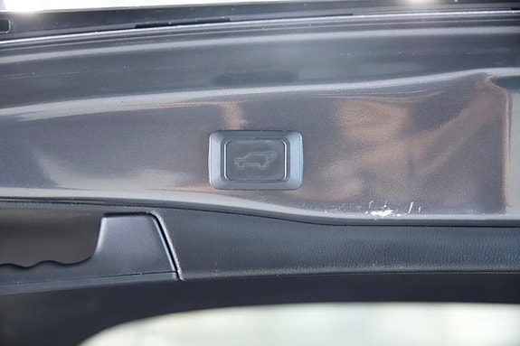 Toyota RAV4 15 of 16