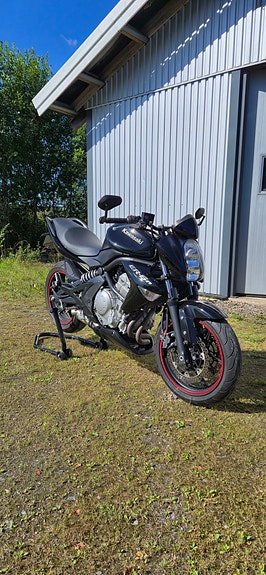 Kawasaki ER-6N (A2) 4 of 8