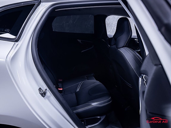 Volvo V40 16 of 26