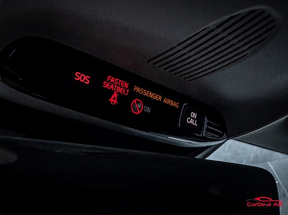 Volvo V40 18 of 26