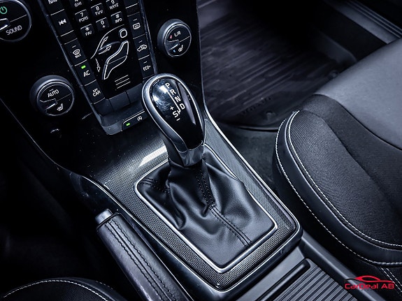 Volvo V40 25 of 26
