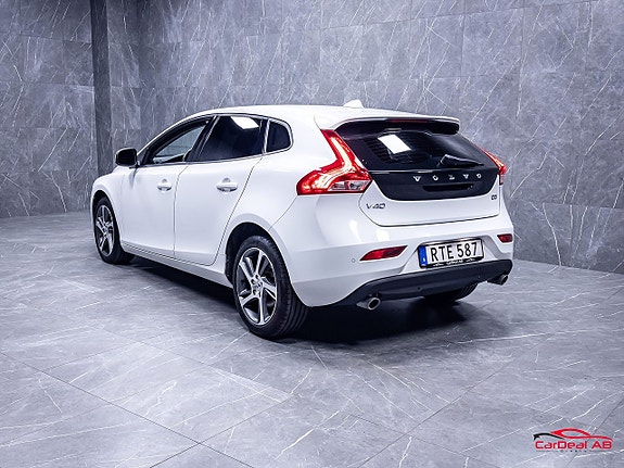 Volvo V40 5 of 5