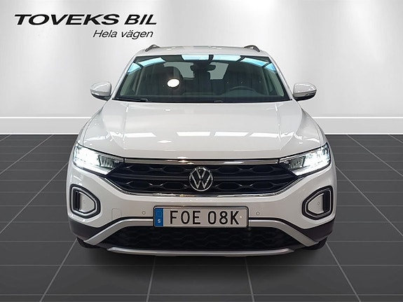 Volkswagen T-Roc 2 of 13