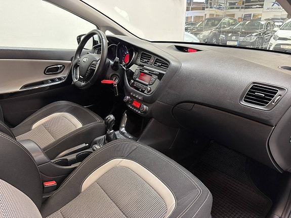 Kia Ceed 18 of 18