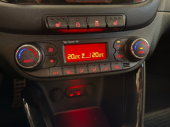 Kia Ceed 15 of 18