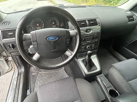 Ford Mondeo 6 of 10