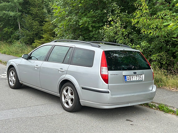 Ford Mondeo 4 of 10