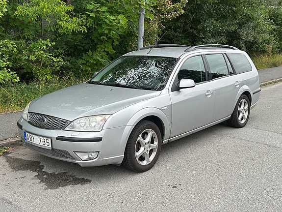 Ford Mondeo 2 of 10