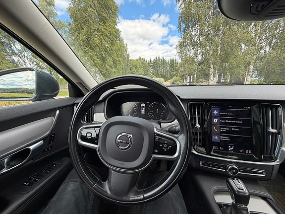 Volvo V90 7 of 9