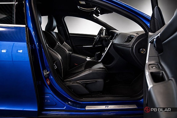 Volvo S60 14 of 26