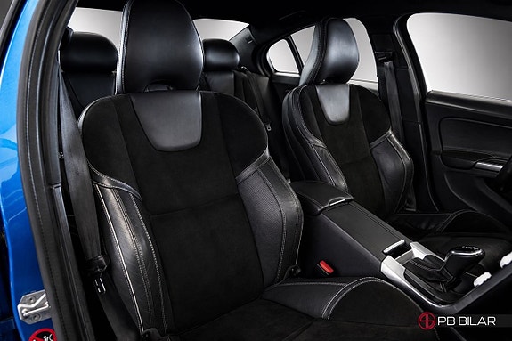 Volvo S60 15 of 26