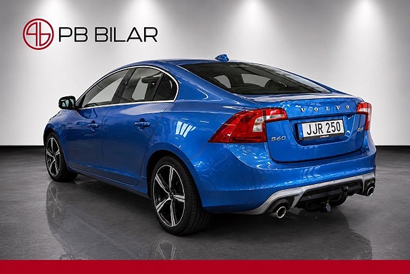 Volvo S60 4 of 26
