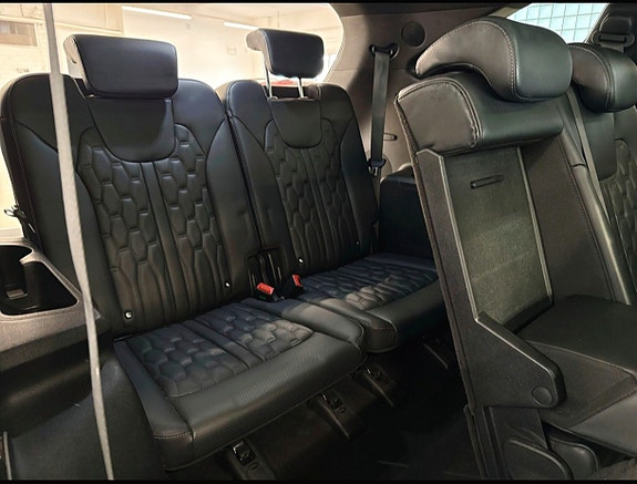 Kia Sorento 8 of 14