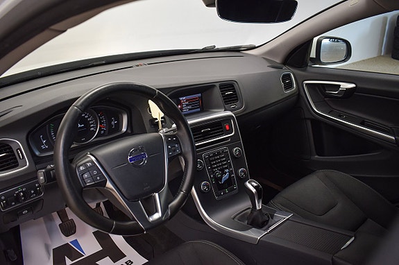 Volvo V60 7 of 20