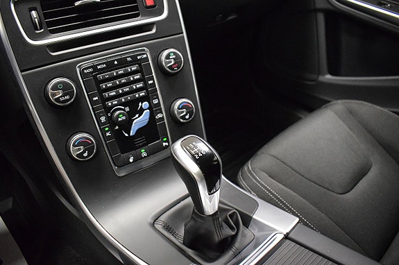 Volvo V60 15 of 20