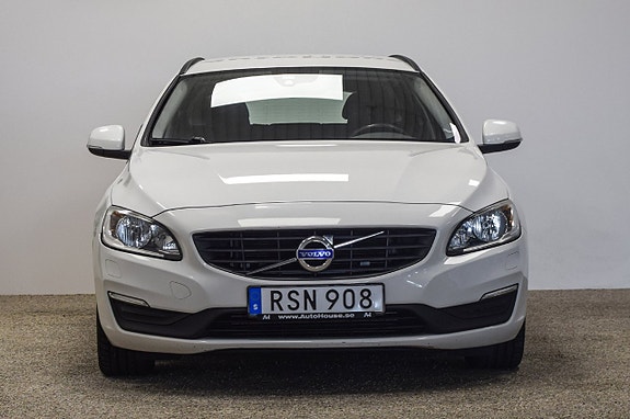 Volvo V60 4 of 20