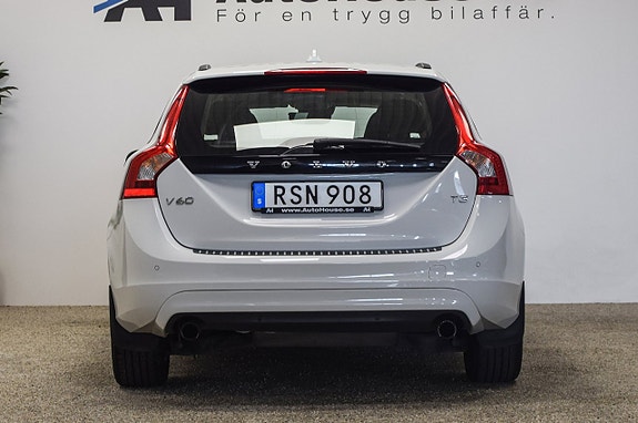 Volvo V60 5 of 20