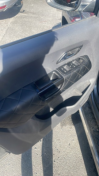 Volkswagen Amarok 7 of 11
