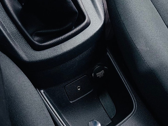 Ford Fiesta 14 of 18