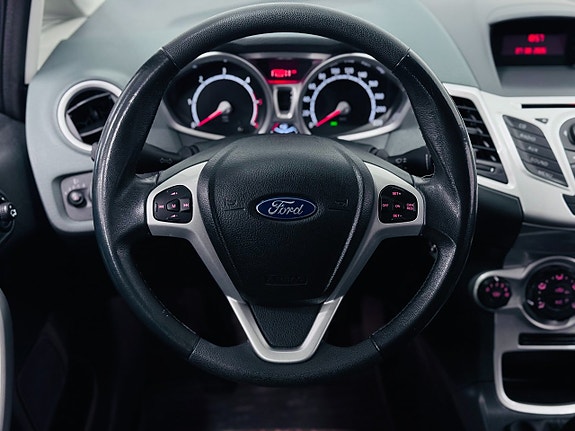 Ford Fiesta 15 of 18