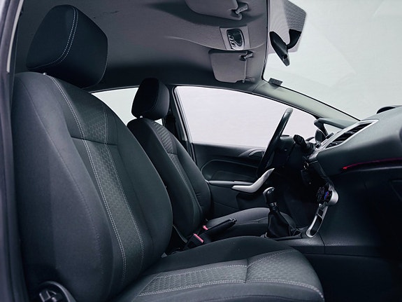 Ford Fiesta 7 of 18