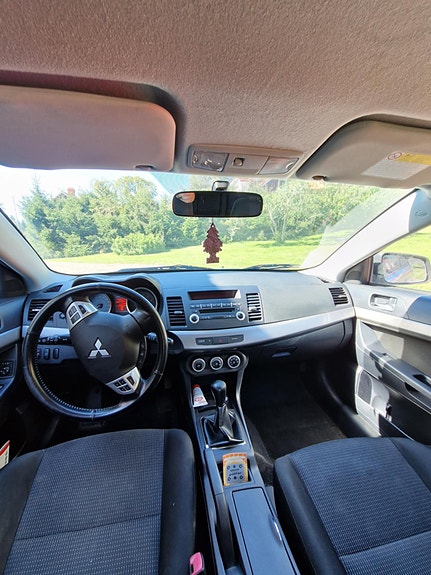 Mitsubishi Lancer 3 of 4