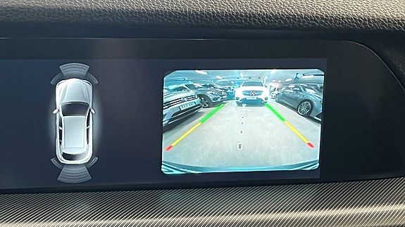 Alfa Romeo Stelvio 17 of 18