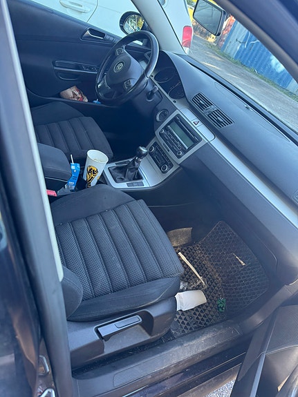 Volkswagen Passat 5 of 6
