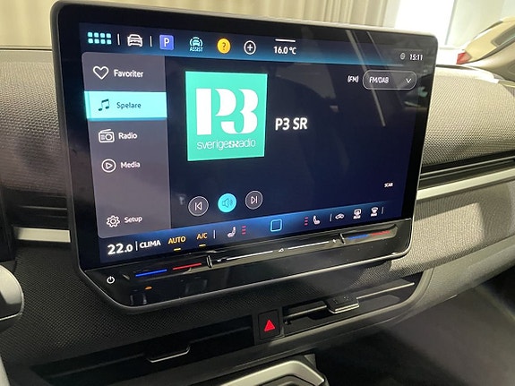 Volkswagen T-Roc 14 of 16