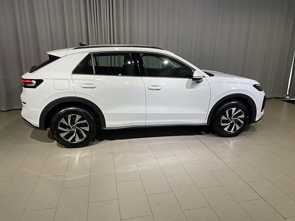 Volkswagen T-Roc 4 of 16