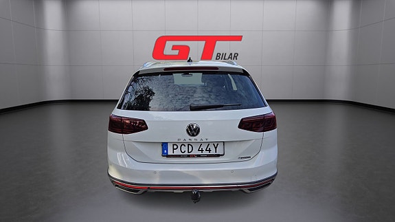 Volkswagen Passat Alltrack 7 of 20