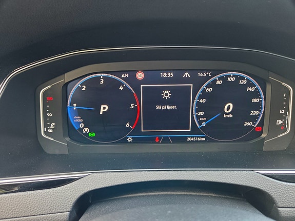 Volkswagen Passat Alltrack 15 of 20